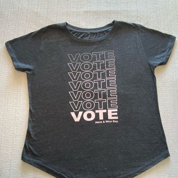 ANA CABANA WOMENS VOTE VOTE VOTE TShirt - Picture 3 of 5